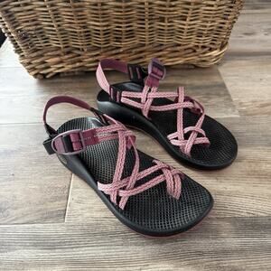 Chaco Women’s Z/Cloud Strappy Sandals Size 9 Pink Purple Black Hiking